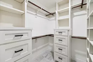 4810 Bayou Vista Dr, Houston, TX 77091 - Photo 19