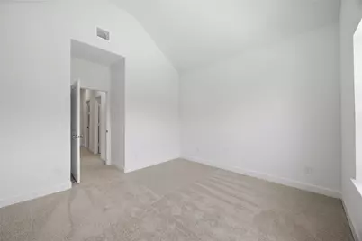 5676 Nolda Street, Houston, TX 77007 - Photo 33