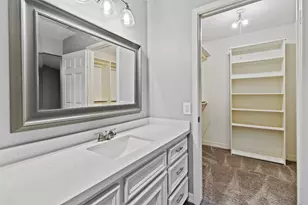 210 Pecan Valley Ct, Friendswood, TX 77546 - Photo 17