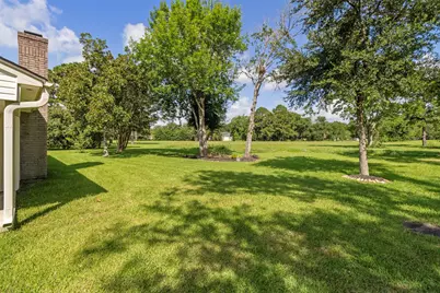 210 Pecan Valley Court, Friendswood, TX 77546 - Photo 25