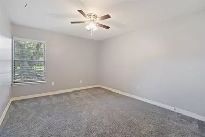 210 Pecan Valley Court, Friendswood, TX 77546 - Photo 19