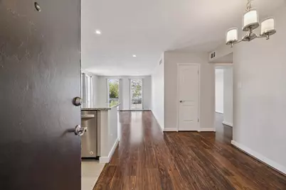 4629 Wild Indigo Street #589, Houston, TX 77027 - Photo 3