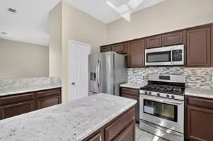 15627 Rosewood Hill Ct, Sugar Land, TX 77498 - Photo 19