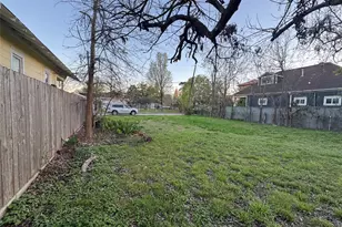 303 Bishop St, Houston, TX 77009 - Photo 3