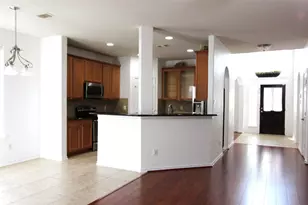 13719 View Meadow Ln, Houston, TX 77034 - Photo 7