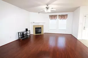 13719 View Meadow Ln, Houston, TX 77034 - Photo 5