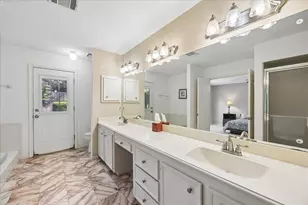 11510 Overbrook Ln, Houston, TX 77077 - Photo 19