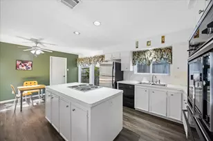 11510 Overbrook Ln, Houston, TX 77077 - Photo 3