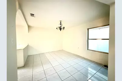 3918 Summit Valley Drive, Houston, TX 77082 - Photo 5