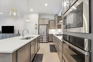 834 Fisher St, Houston, TX 77018 - Photo 7
