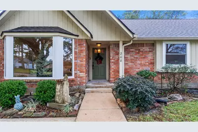 208 Magnolia Way, Huntsville, TX 77320 - Photo 3
