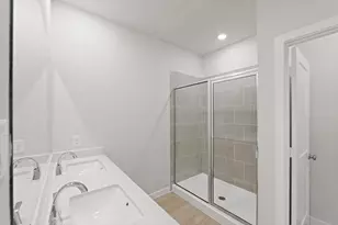360 Long Br Dr, Dayton, TX 77535 - Photo 17