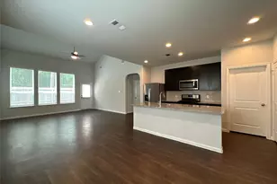 2611 Hoffman Ln, Conroe, TX 77304 - Photo 5