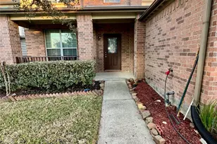 7130 Hollow Cedar Dr, Houston, TX 77049 - Photo 3