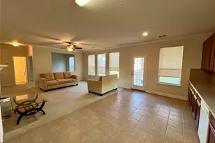 7130 Hollow Cedar Dr, Houston, TX 77049 - Photo 5