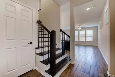 10504 Marston Vineyard Drive, Houston, TX 77025 - Photo 5