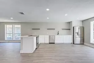 509 Adkins St, Conroe, TX 77301 - Photo 5