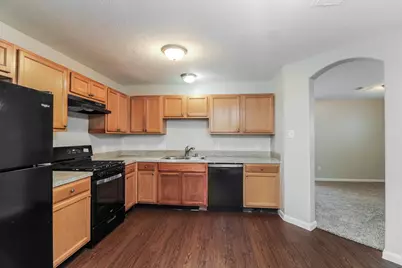 6402 Mountain Pines Lane, Katy, TX 77449 - Photo 7