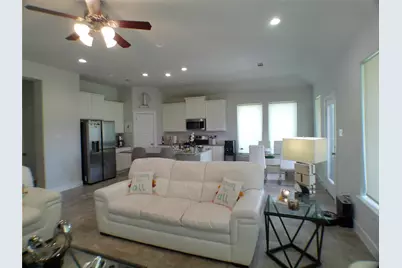 2710 Ocean Key Drive, La Marque, TX 77568 - Photo 9