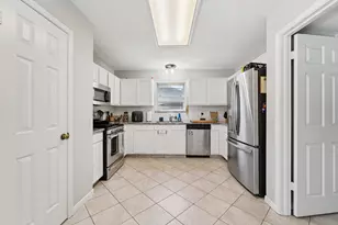 2201 Dublin Dr, League City, TX 77573 - Photo 17