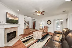 1408 N Pine Orchard Dr, Pearland, TX 77581 - Photo 9