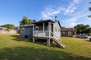 1036 15th St, Hempstead, TX 77445 - Photo 1