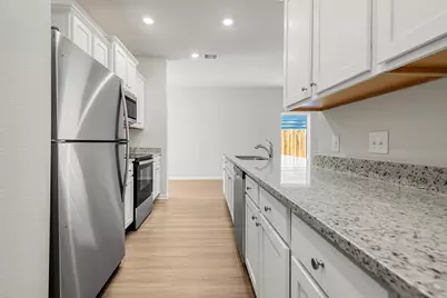 8118 Burnt Orchid Drive, Houston, TX 77016 - Photo 5