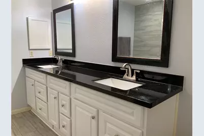 10838 Spruce Drive S, La Porte, TX 77571 - Photo 13