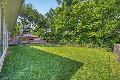 11230 Huggins Drive, Houston, TX 77035 - Photo 43