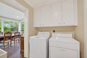 11230 Huggins Dr, Houston, TX 77035 - Photo 11