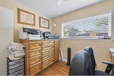 11230 Huggins Drive, Houston, TX 77035 - Photo 35