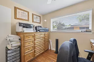 11230 Huggins Dr, Houston, TX 77035 - Photo 35