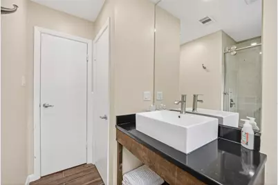 11230 Huggins Drive, Houston, TX 77035 - Photo 37