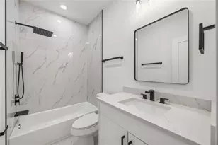 4649 Clover St, Houston, TX 77051 - Photo 25