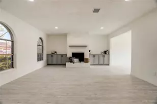 7926 Windy Creek Dr, Houston, TX 77040 - Photo 9