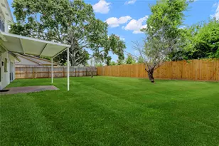 7926 Windy Creek Dr, Houston, TX 77040 - Photo 41