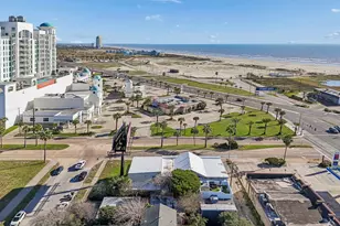 609 Sealy St, Galveston, TX 77550 - Photo 9