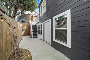 609 Sealy St, Galveston, TX 77550 - Photo 15