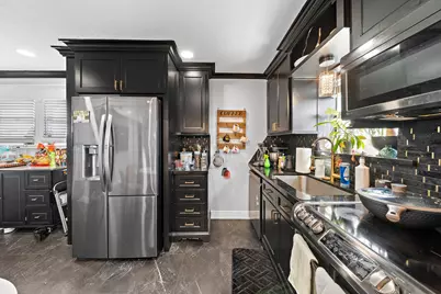 609 Sealy Street #Rear, Galveston, TX 77550 - Photo 9