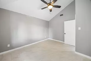11554 Gullwood Dr, Houston, TX 77089 - Photo 9