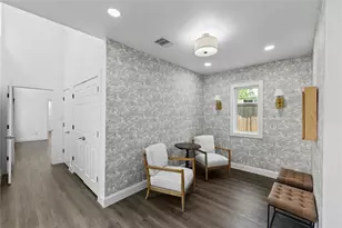 3211 Cochran St, Houston, TX 77009 - Photo 9