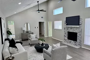 4231 Meadowbank Dr, Seabrook, TX 77586 - Photo 3