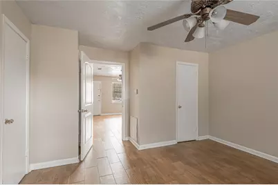 760 Cline St #3, Huntsville, TX 77340 - Photo 13