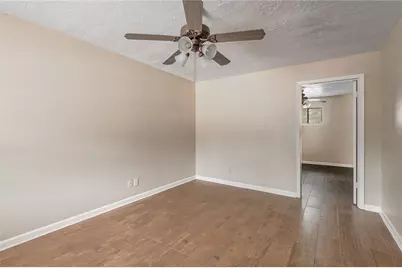 760 Cline St #3, Huntsville, TX 77340 - Photo 3