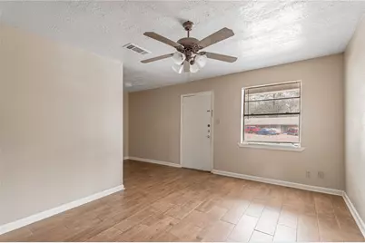 760 Cline St #3, Huntsville, TX 77340 - Photo 5