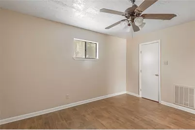 760 Cline St #3, Huntsville, TX 77340 - Photo 11
