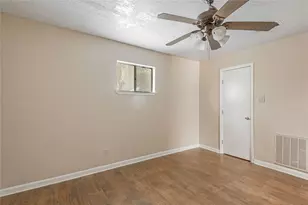 760 Cline St, Huntsville, TX 77340 - Photo 11