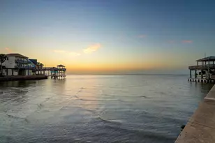 22621 Bay Point Dr, Galveston, TX 77554 - Photo 39