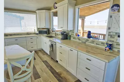 2061 County Road 230, Sargent, TX 77414 - Photo 5