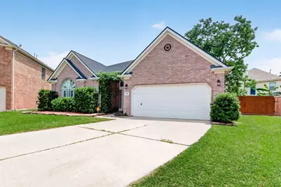 9507 Bending Willow Lane, Houston, TX 77064 - Photo 3